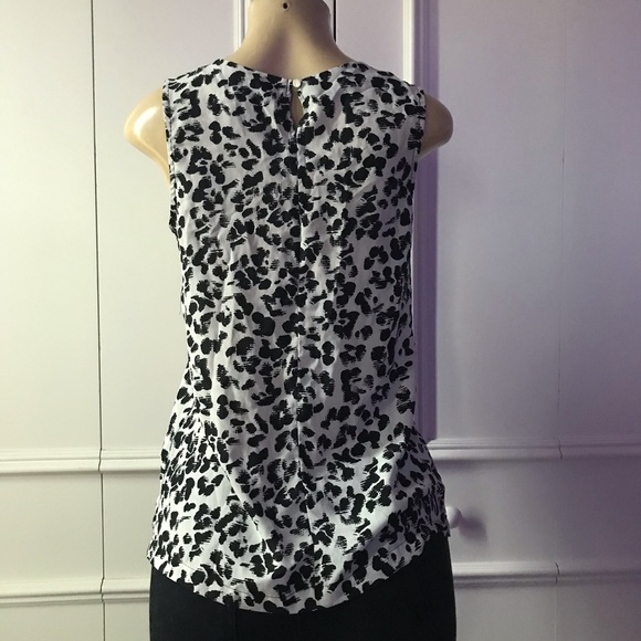 Merona Women’s Animal Print Sleeveless Top Size Small Preloved - Picture 2 of 6
